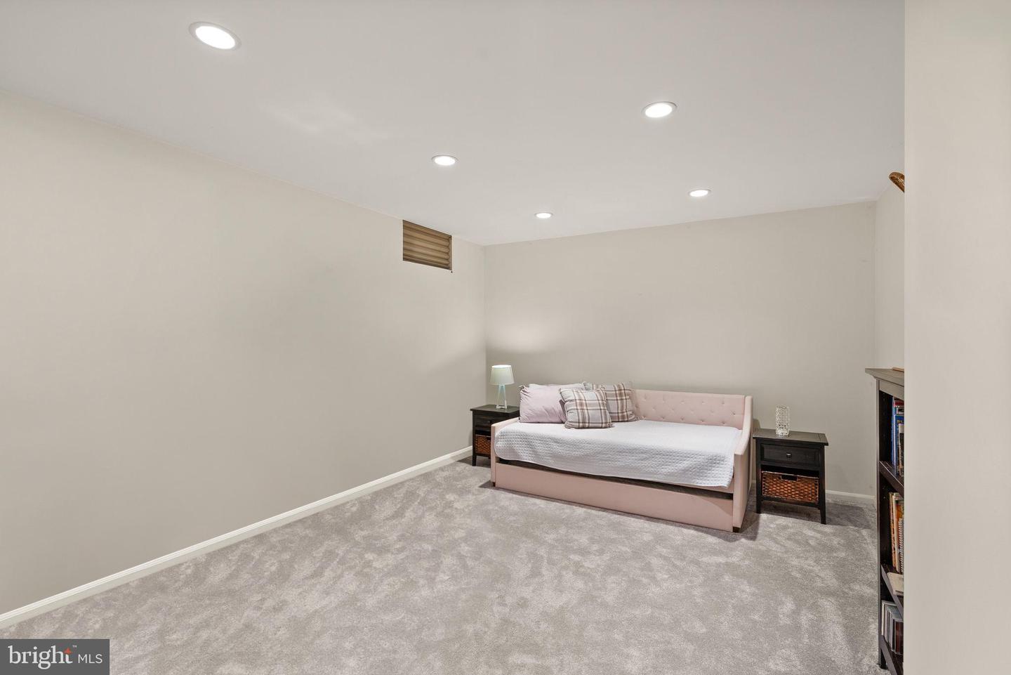 6498 MILVA LN, SPRINGFIELD, Virginia 22150, 3 Bedrooms Bedrooms, ,2 BathroomsBathrooms,Residential,For sale,6498 MILVA LN,VAFX2247982 MLS # VAFX2247982