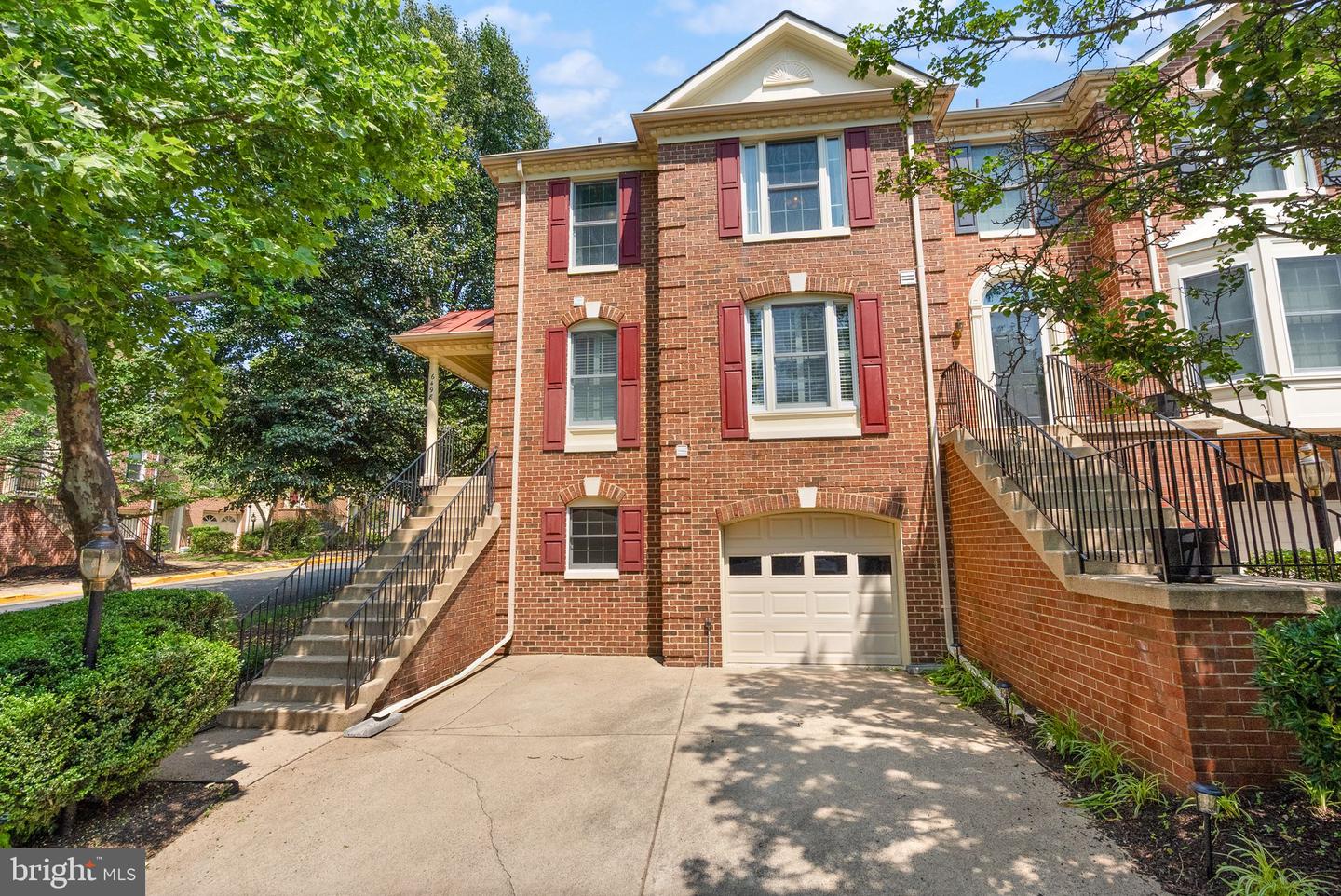 6498 MILVA LN, SPRINGFIELD, Virginia 22150, 3 Bedrooms Bedrooms, ,2 BathroomsBathrooms,Residential,For sale,6498 MILVA LN,VAFX2247982 MLS # VAFX2247982