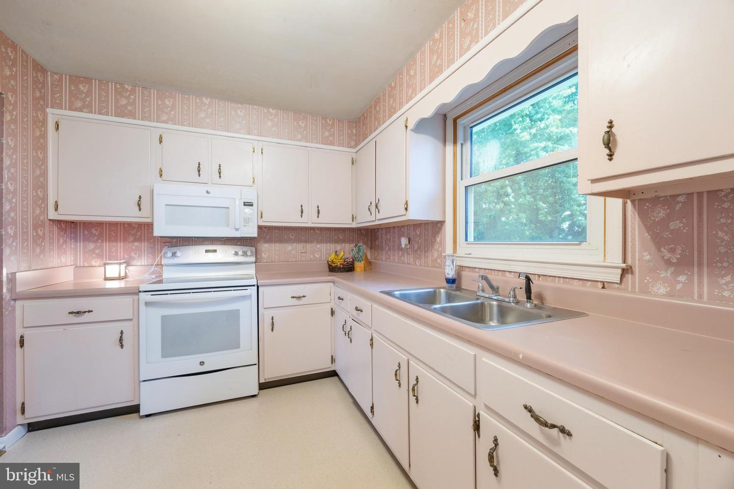 22286 SENEDO RD, EDINBURG, Virginia 22824, 3 Bedrooms Bedrooms, ,2 BathroomsBathrooms,Residential,For sale,22286 SENEDO RD,VASH2011734 MLS # VASH2011734