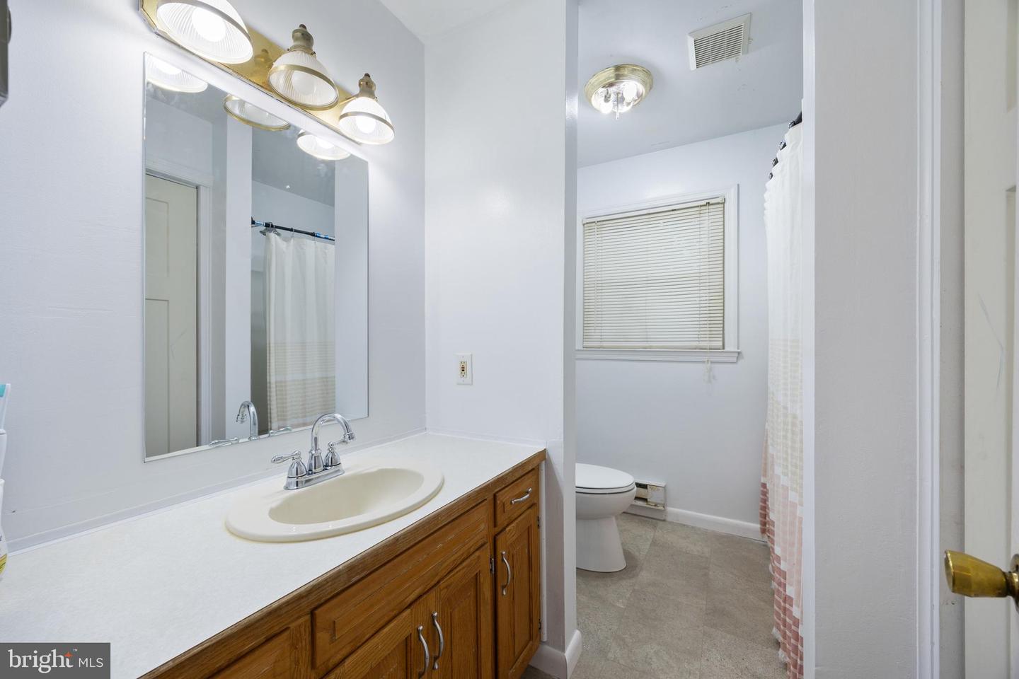 22286 SENEDO RD, EDINBURG, Virginia 22824, 3 Bedrooms Bedrooms, ,2 BathroomsBathrooms,Residential,For sale,22286 SENEDO RD,VASH2011734 MLS # VASH2011734
