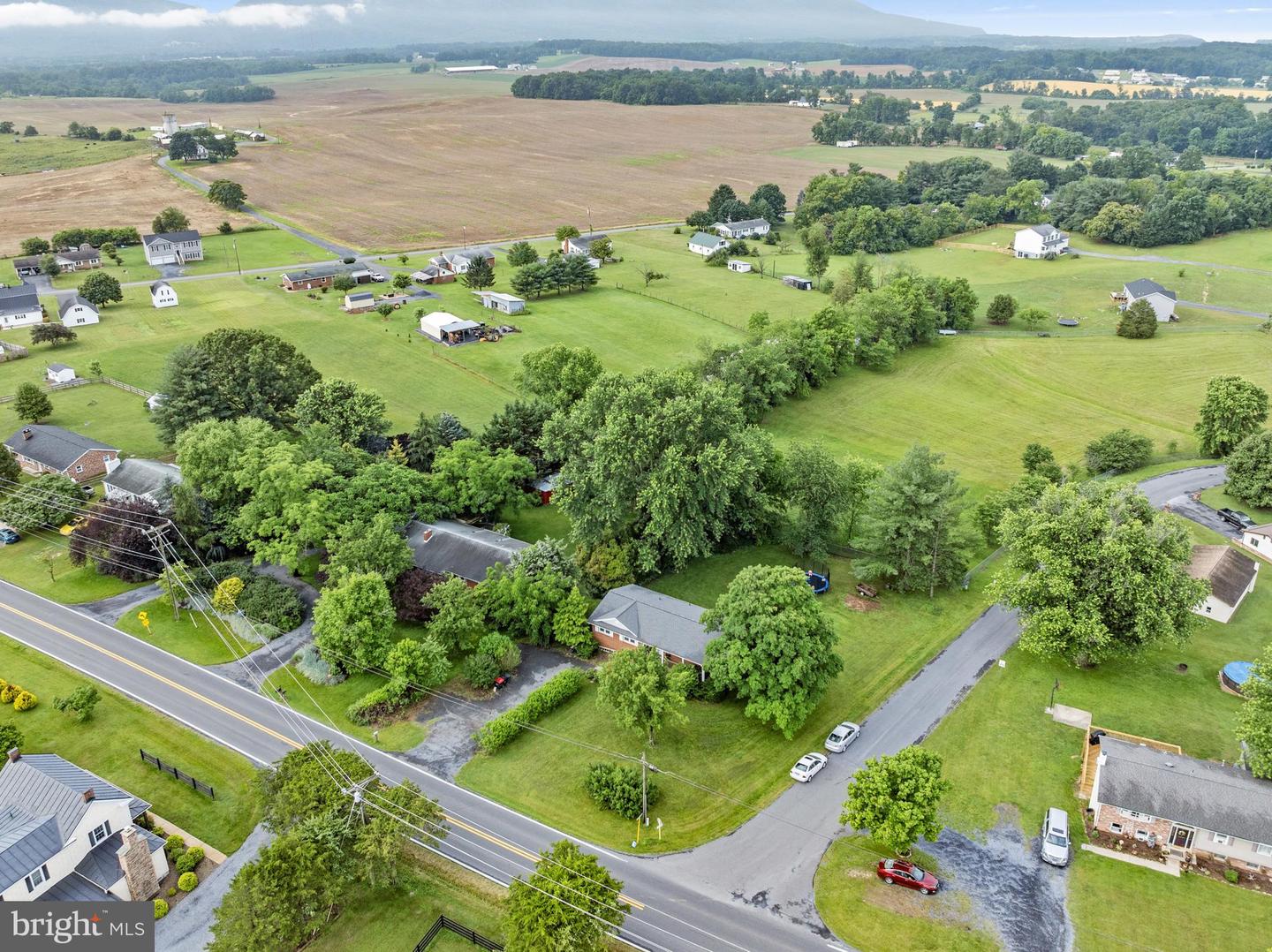22286 SENEDO RD, EDINBURG, Virginia 22824, 3 Bedrooms Bedrooms, ,2 BathroomsBathrooms,Residential,For sale,22286 SENEDO RD,VASH2011734 MLS # VASH2011734
