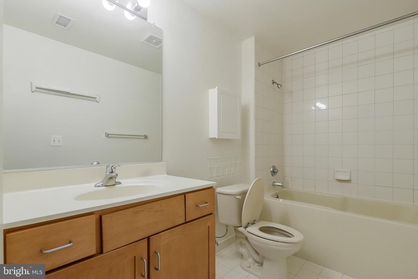 2020 12TH ST NW #T05, WASHINGTON, District Of Columbia 20009, 1 Bedroom Bedrooms, ,1 BathroomBathrooms,Residential,For sale,2020 12TH ST NW #T05,DCDC2206186 MLS # DCDC2206186