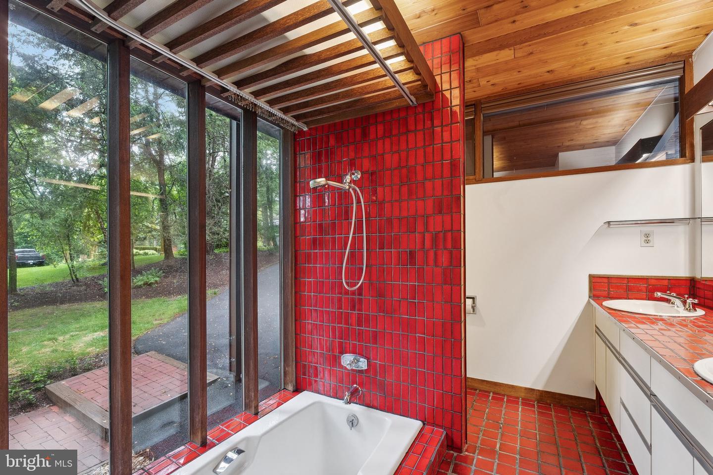 1330 POTOMAC SCHOOL RD, MCLEAN, Virginia 22101, 6 Bedrooms Bedrooms, ,3 BathroomsBathrooms,Residential,For sale,1330 POTOMAC SCHOOL RD,VAFX2248078 MLS # VAFX2248078