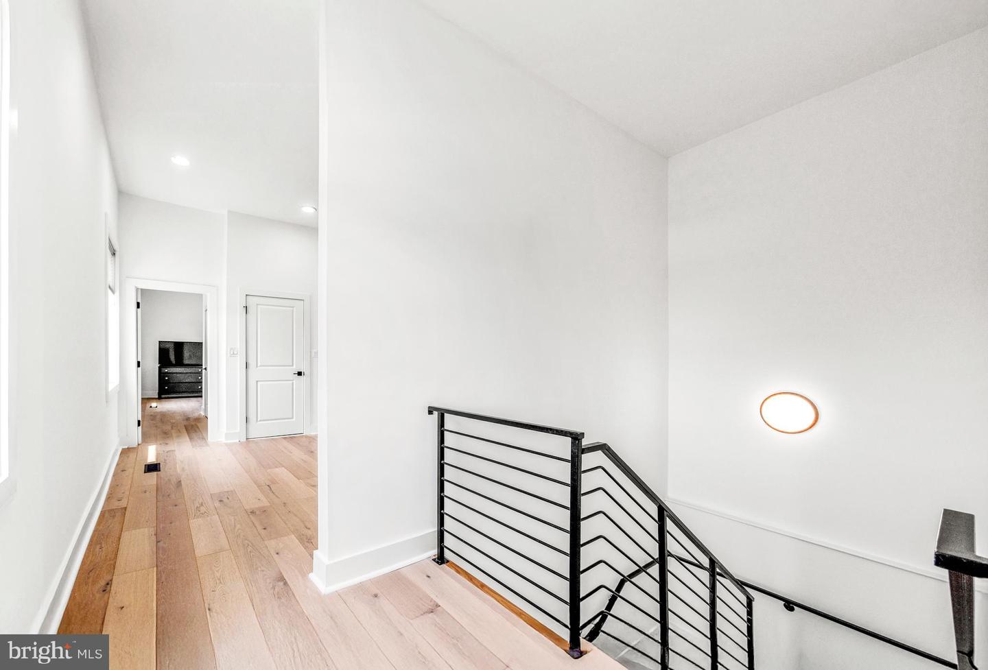 1922 1ST ST NW #B, WASHINGTON, District Of Columbia 20001, 3 Bedrooms Bedrooms, ,3 BathroomsBathrooms,Residential,For sale,1922 1ST ST NW #B,DCDC2206234 MLS # DCDC2206234