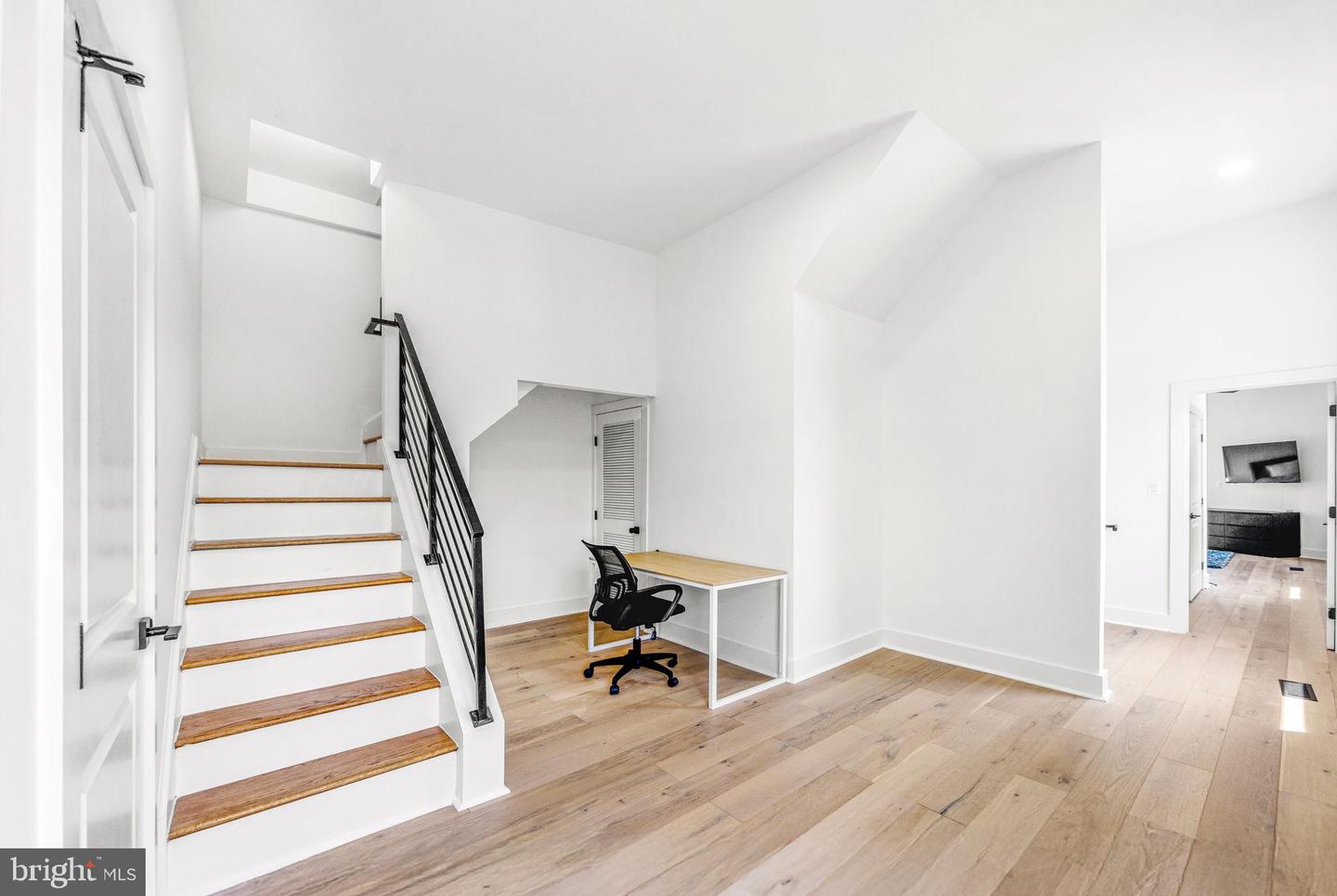 1922 1ST ST NW #B, WASHINGTON, District Of Columbia 20001, 3 Bedrooms Bedrooms, ,3 BathroomsBathrooms,Residential,For sale,1922 1ST ST NW #B,DCDC2206234 MLS # DCDC2206234