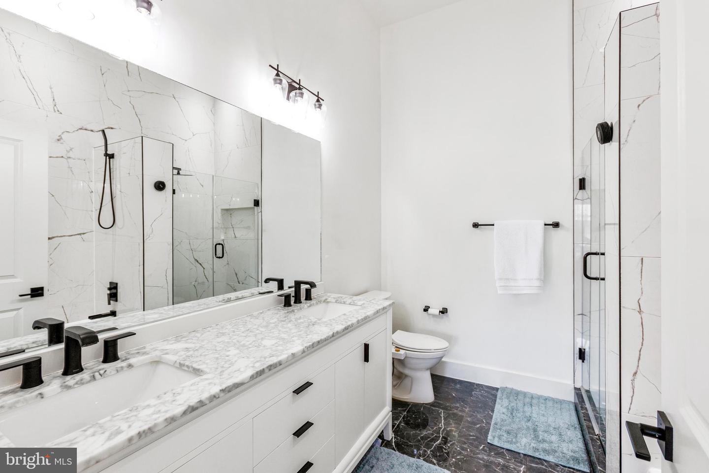 1922 1ST ST NW #B, WASHINGTON, District Of Columbia 20001, 3 Bedrooms Bedrooms, ,3 BathroomsBathrooms,Residential,For sale,1922 1ST ST NW #B,DCDC2206234 MLS # DCDC2206234