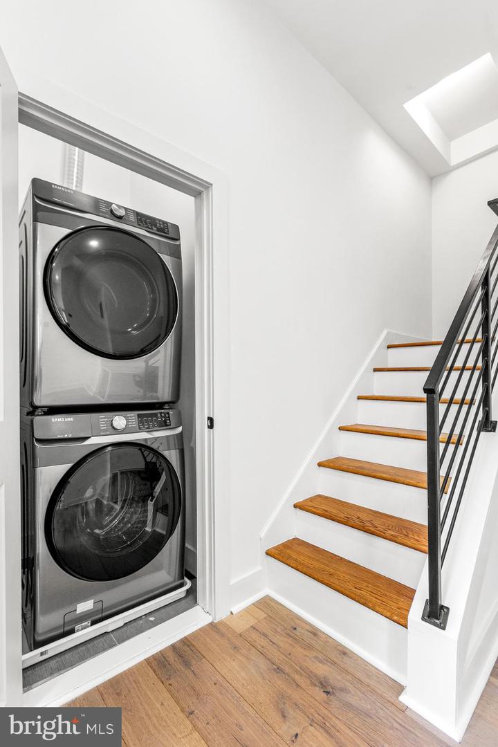1922 1ST ST NW #B, WASHINGTON, District Of Columbia 20001, 3 Bedrooms Bedrooms, ,3 BathroomsBathrooms,Residential,For sale,1922 1ST ST NW #B,DCDC2206234 MLS # DCDC2206234