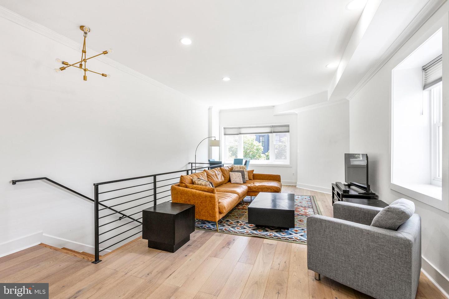 1922 1ST ST NW #B, WASHINGTON, District Of Columbia 20001, 3 Bedrooms Bedrooms, ,3 BathroomsBathrooms,Residential,For sale,1922 1ST ST NW #B,DCDC2206234 MLS # DCDC2206234