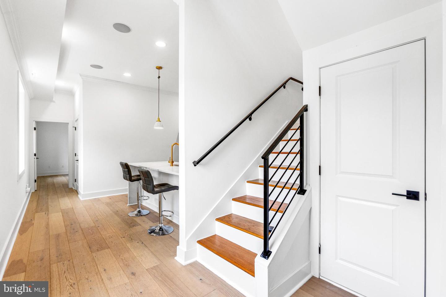 1922 1ST ST NW #B, WASHINGTON, District Of Columbia 20001, 3 Bedrooms Bedrooms, ,3 BathroomsBathrooms,Residential,For sale,1922 1ST ST NW #B,DCDC2206234 MLS # DCDC2206234