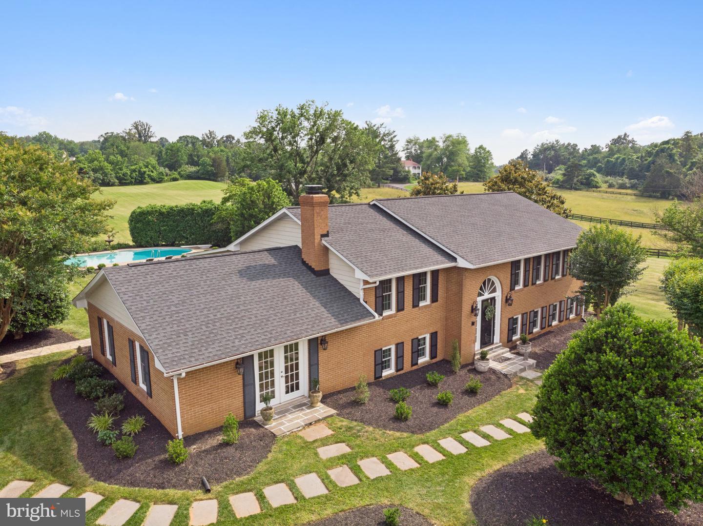 9019 OLD WATERLOO RD, WARRENTON, Virginia 20186, 5 Bedrooms Bedrooms, 10 Rooms Rooms,3 BathroomsBathrooms,Residential,For sale,9019 OLD WATERLOO RD,VAFQ2017098 MLS # VAFQ2017098