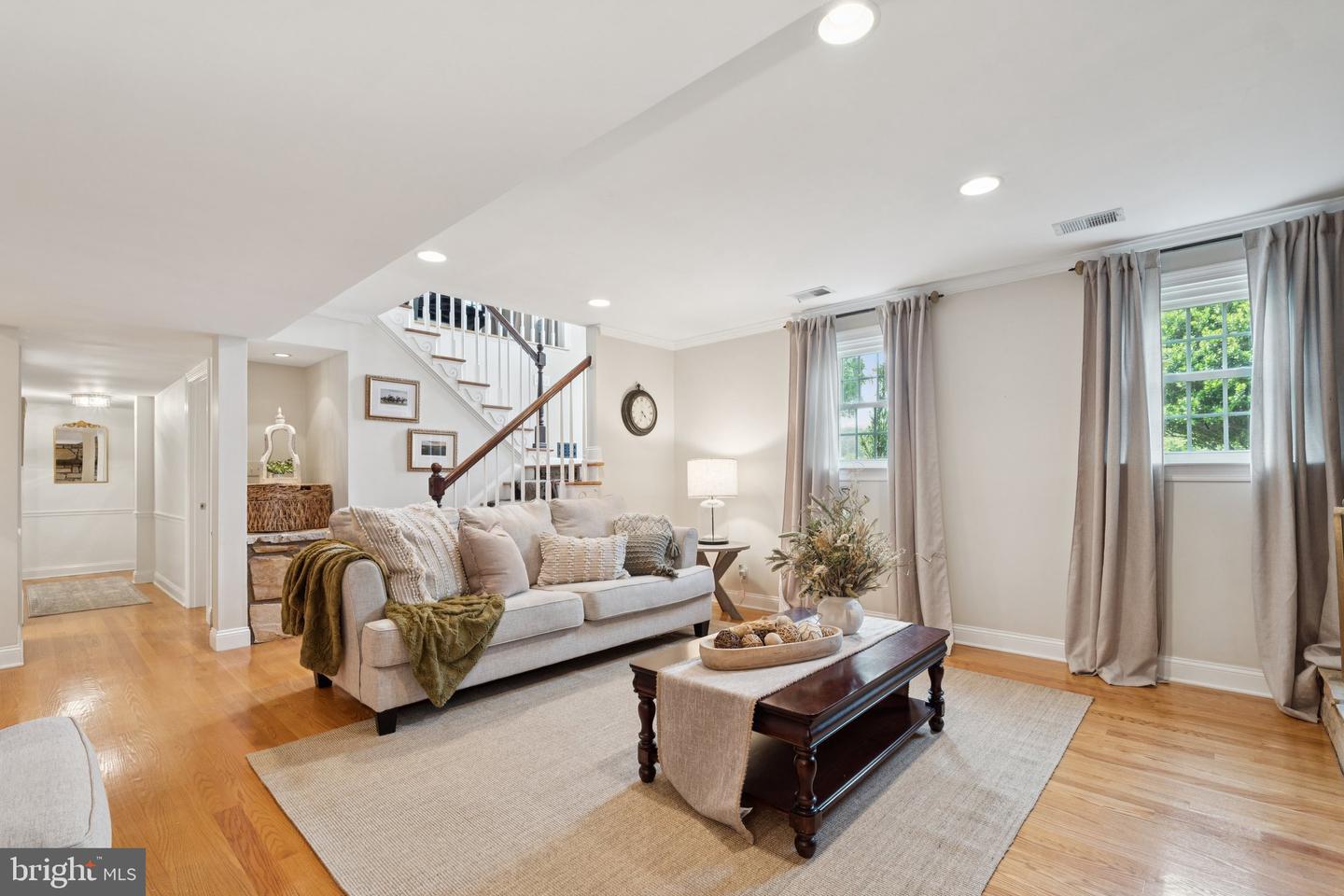 9019 OLD WATERLOO RD, WARRENTON, Virginia 20186, 5 Bedrooms Bedrooms, 10 Rooms Rooms,3 BathroomsBathrooms,Residential,For sale,9019 OLD WATERLOO RD,VAFQ2017098 MLS # VAFQ2017098