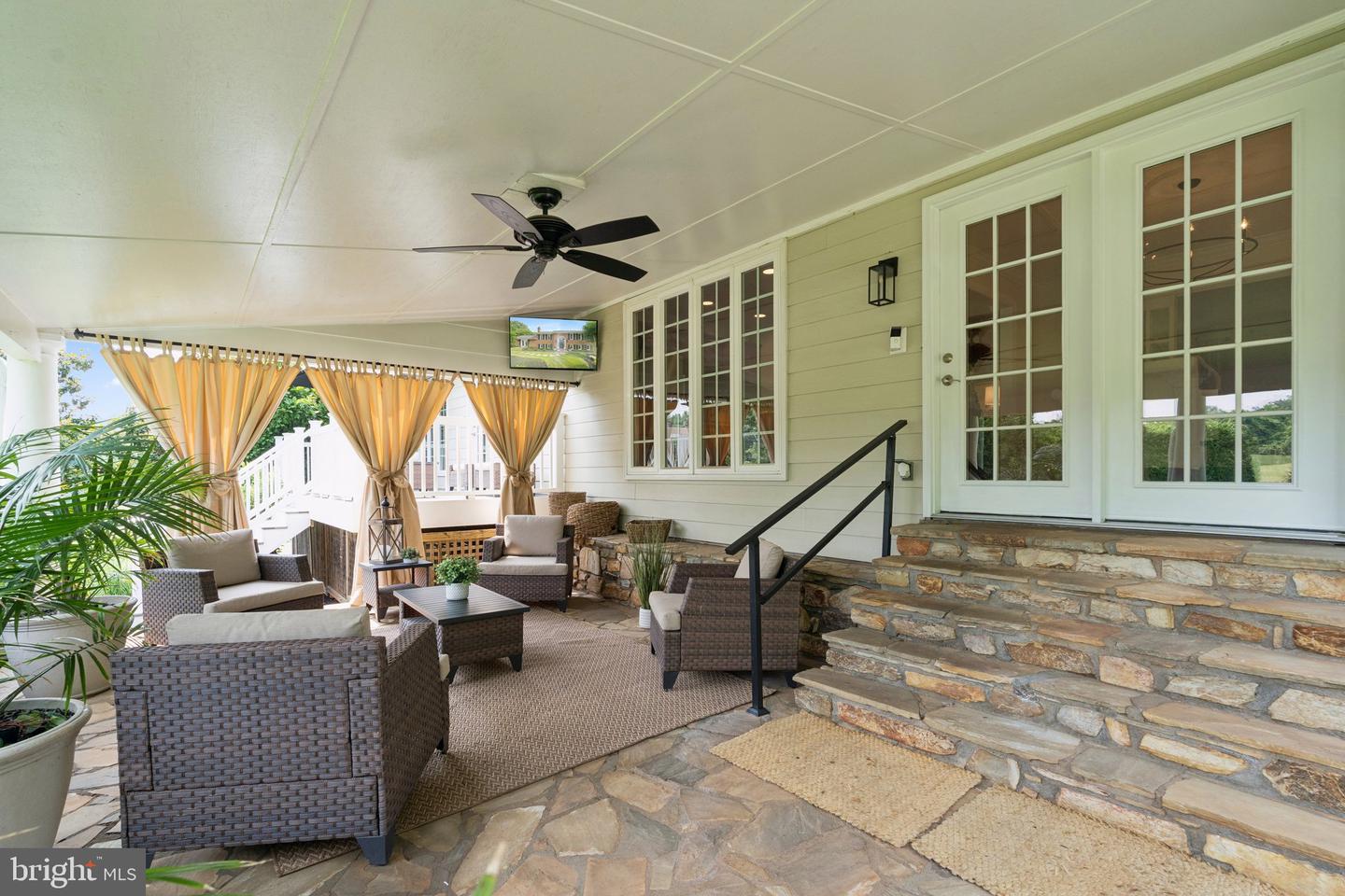 9019 OLD WATERLOO RD, WARRENTON, Virginia 20186, 5 Bedrooms Bedrooms, 10 Rooms Rooms,3 BathroomsBathrooms,Residential,For sale,9019 OLD WATERLOO RD,VAFQ2017098 MLS # VAFQ2017098