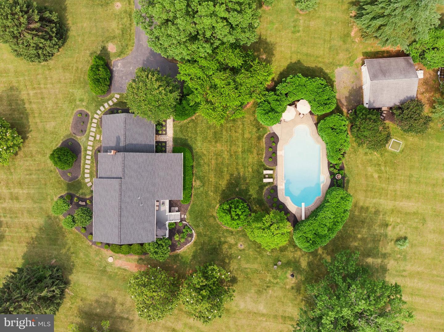 9019 OLD WATERLOO RD, WARRENTON, Virginia 20186, 5 Bedrooms Bedrooms, 10 Rooms Rooms,3 BathroomsBathrooms,Residential,For sale,9019 OLD WATERLOO RD,VAFQ2017098 MLS # VAFQ2017098