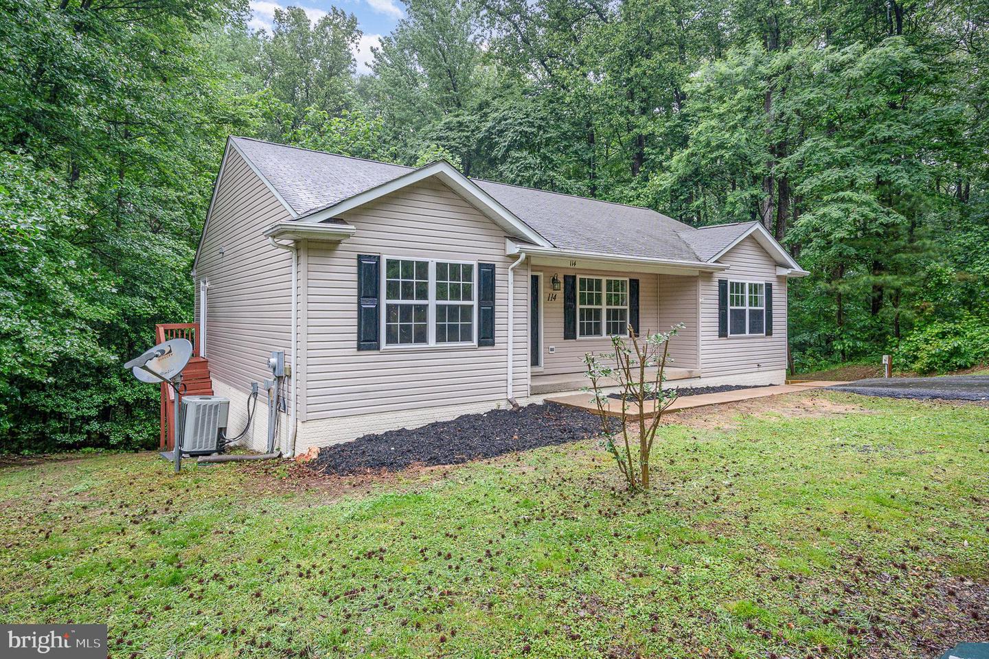 114 DRAGOON DR, MONTROSS, Virginia 22520, 4 Bedrooms Bedrooms, ,3 BathroomsBathrooms,Residential,For sale,114 DRAGOON DR,VAWE2009148 MLS # VAWE2009148