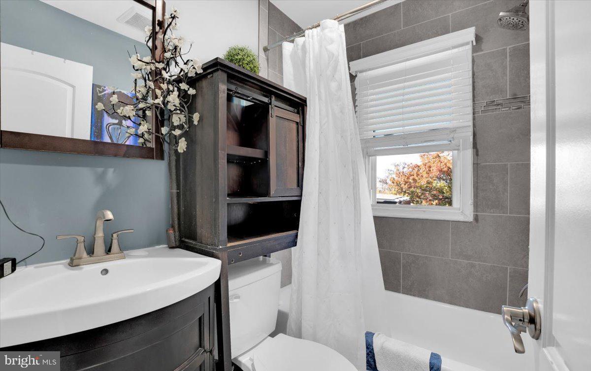 2323 POMEROY RD SE, WASHINGTON, District Of Columbia 20020, 2 Bedrooms Bedrooms, ,1 BathroomBathrooms,Residential,For sale,2323 POMEROY RD SE,DCDC2206294 MLS # DCDC2206294