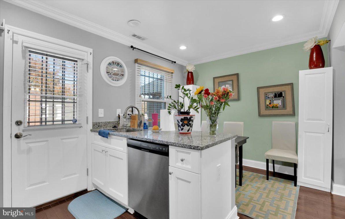 2323 POMEROY RD SE, WASHINGTON, District Of Columbia 20020, 2 Bedrooms Bedrooms, ,1 BathroomBathrooms,Residential,For sale,2323 POMEROY RD SE,DCDC2206294 MLS # DCDC2206294
