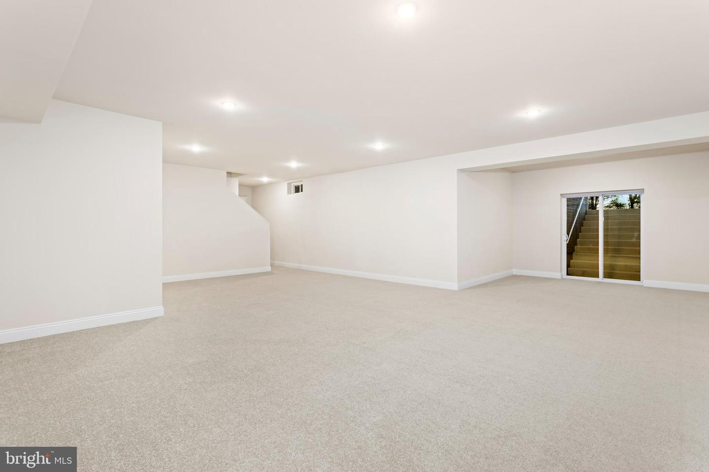 121 LILLIAN CT, FREDERICKSBURG, Virginia 22406, 4 Bedrooms Bedrooms, ,3 BathroomsBathrooms,Residential,For sale,121 LILLIAN CT,VAST2039974 MLS # VAST2039974