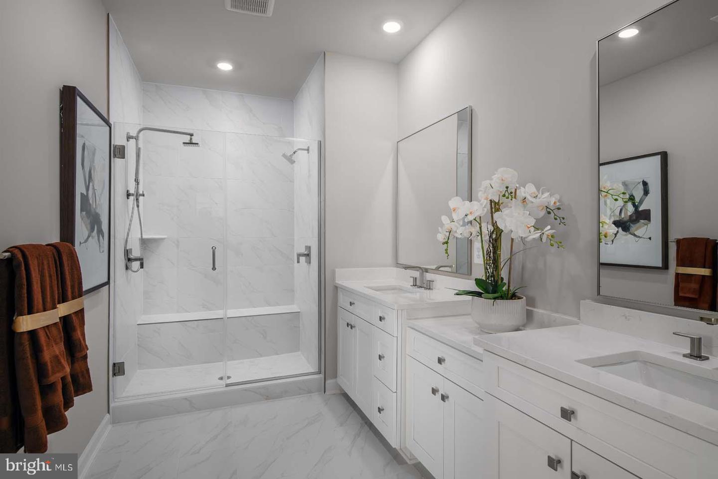 43786 METRO TER #1026A, ASHBURN, Virginia 20147, 3 Bedrooms Bedrooms, ,2 BathroomsBathrooms,Residential,For sale,43786 METRO TER #1026A,VALO2099882 MLS # VALO2099882