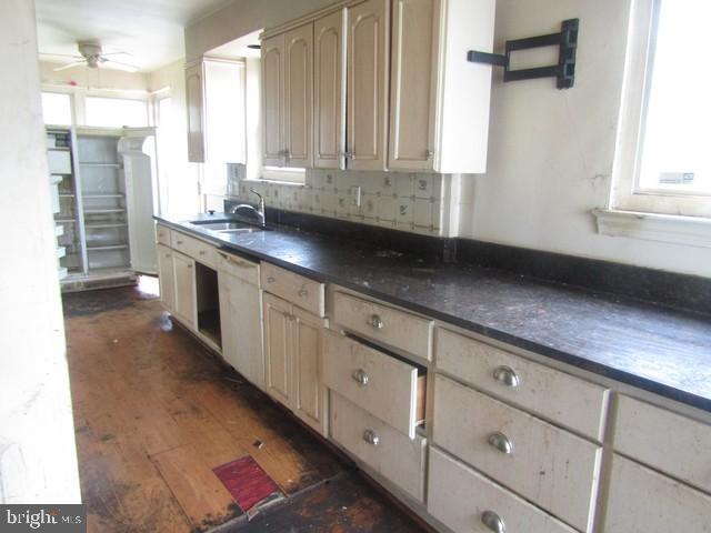 1467 ROXANNA RD NW, WASHINGTON, District Of Columbia 20012, 3 Bedrooms Bedrooms, ,3 BathroomsBathrooms,Residential,For sale,1467 ROXANNA RD NW,DCDC2206352 MLS # DCDC2206352