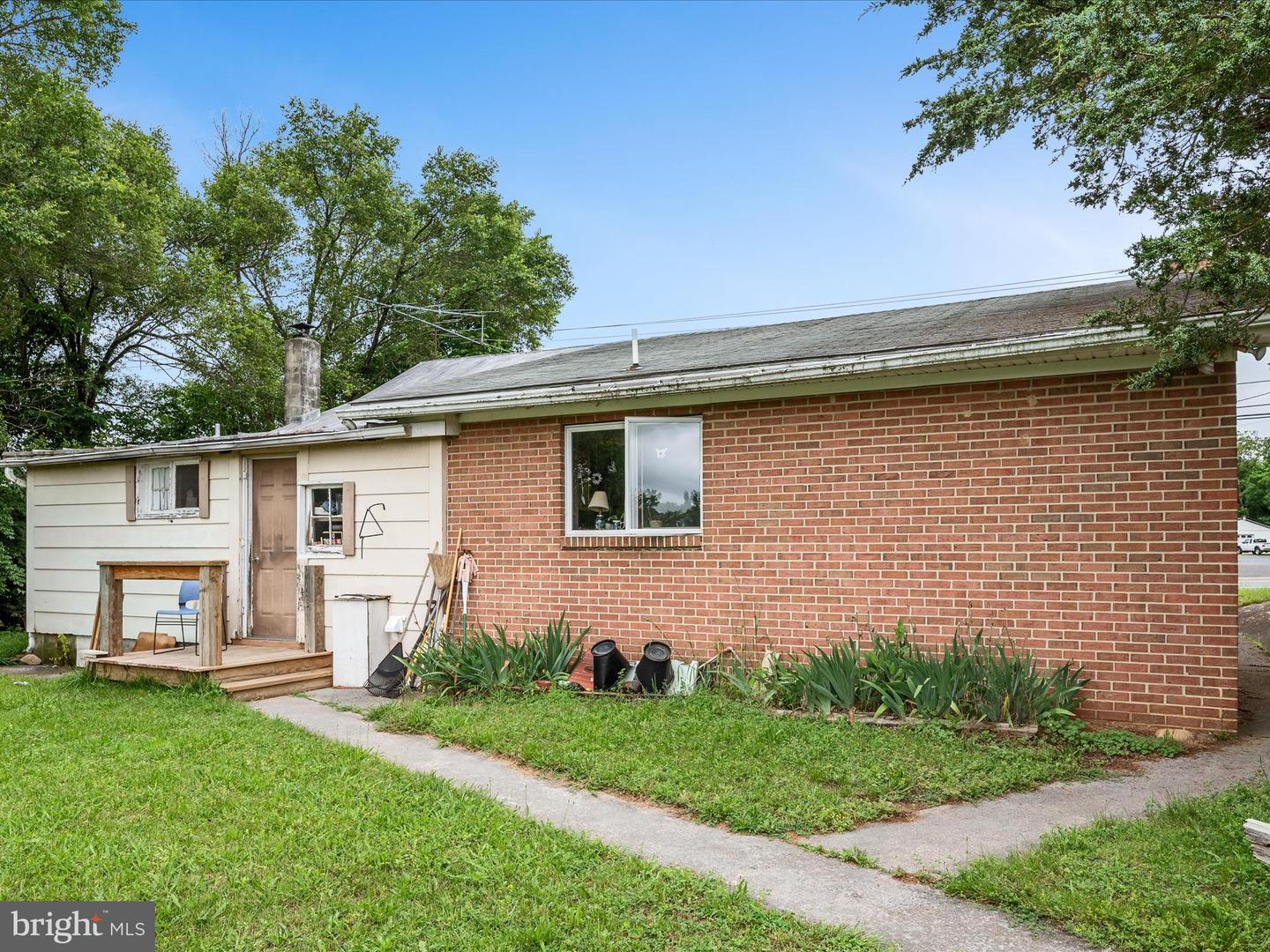 1569 FRONT ROYAL PIKE, WINCHESTER, Virginia 22602, ,Land,For sale,1569 FRONT ROYAL PIKE,VAFV2034932 MLS # VAFV2034932