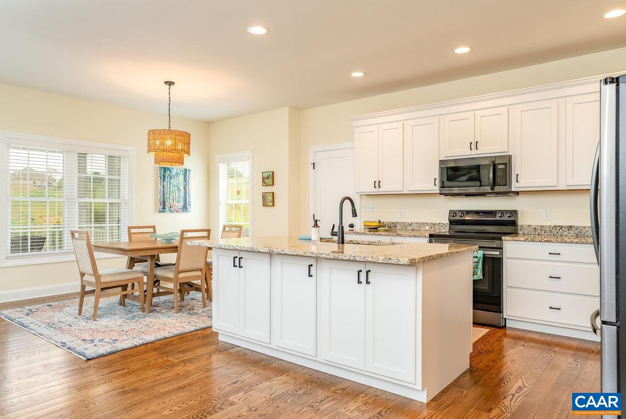 219 HEATHER LN, STAUNTON, Virginia 24401, 3 Bedrooms Bedrooms, ,2 BathroomsBathrooms,Residential,For sale,219 HEATHER LN,665853 MLS # 665853