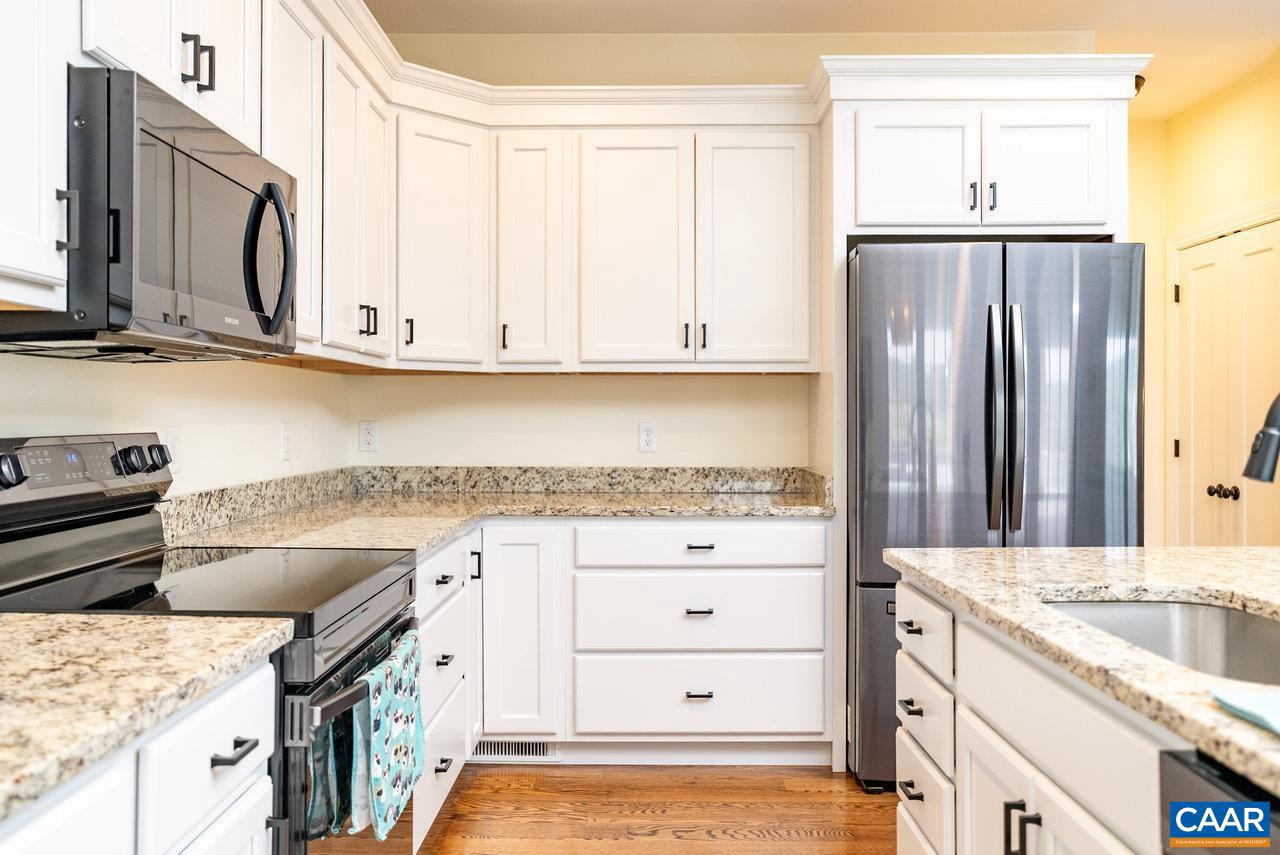 219 HEATHER LN, STAUNTON, Virginia 24401, 3 Bedrooms Bedrooms, ,2 BathroomsBathrooms,Residential,For sale,219 HEATHER LN,665853 MLS # 665853