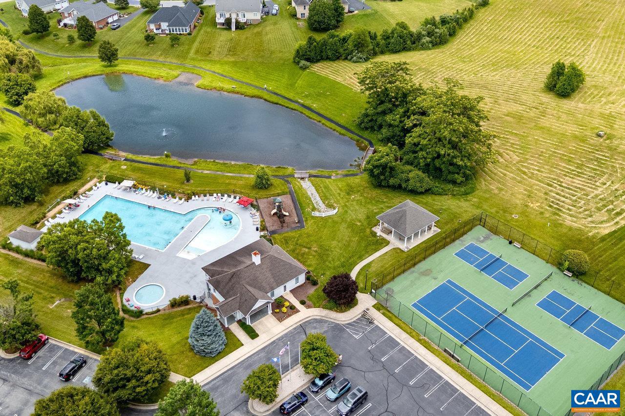219 HEATHER LN, STAUNTON, Virginia 24401, 3 Bedrooms Bedrooms, ,2 BathroomsBathrooms,Residential,For sale,219 HEATHER LN,665853 MLS # 665853