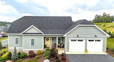 219 HEATHER LN, STAUNTON, Virginia 24401, 3 Bedrooms Bedrooms, ,2 BathroomsBathrooms,Residential,For sale,219 HEATHER LN,665853 MLS # 665853