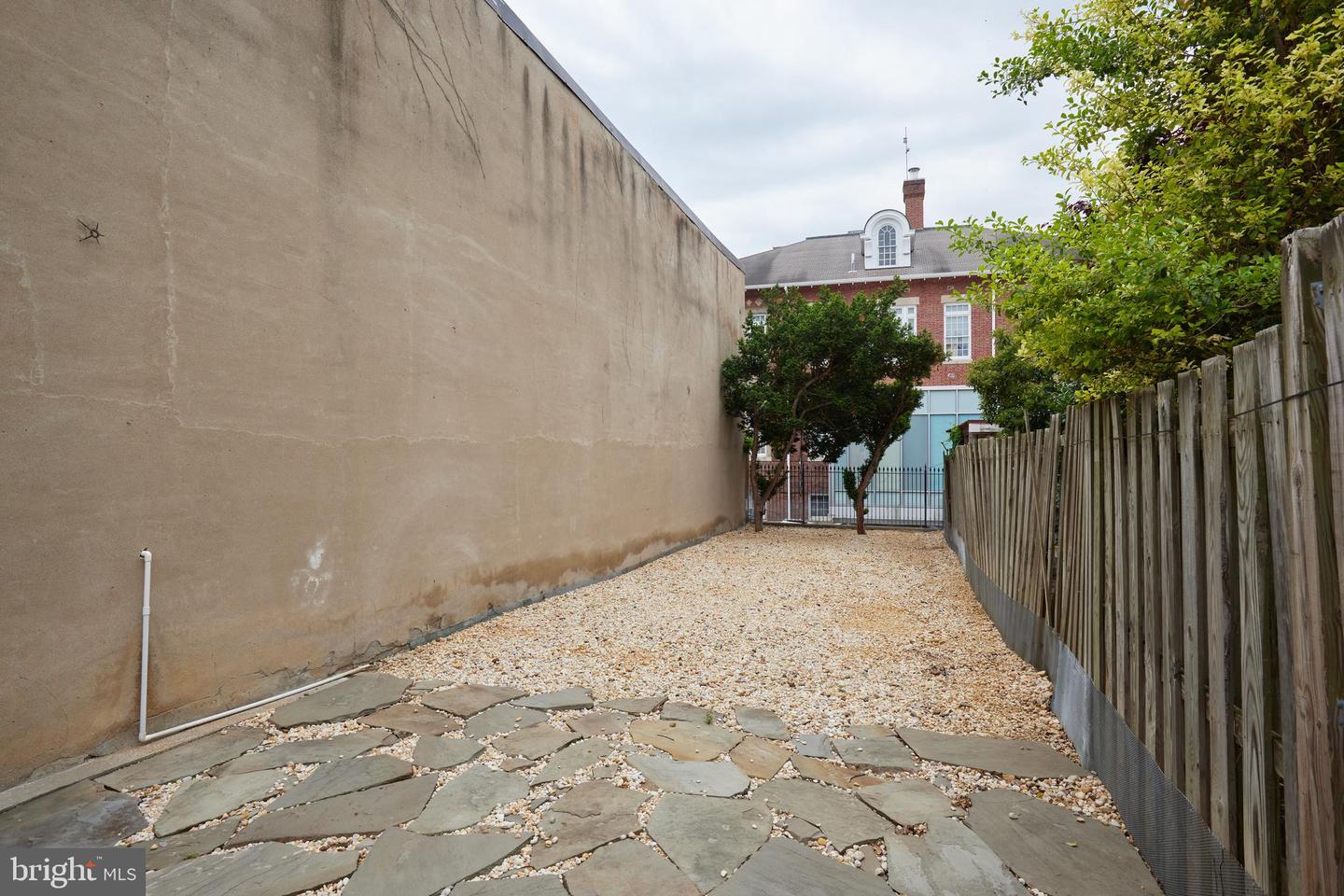 3238 P ST NW, WASHINGTON, District Of Columbia 20007, 4 Bedrooms Bedrooms, ,1 BathroomBathrooms,Residential,For sale,3238 P ST NW,DCDC2206364 MLS # DCDC2206364