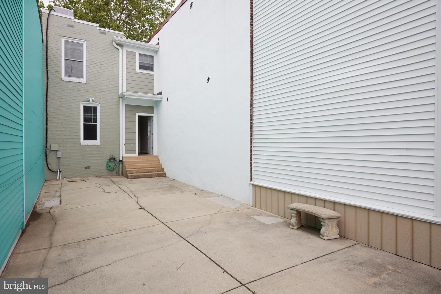 3238 P ST NW, WASHINGTON, District Of Columbia 20007, 4 Bedrooms Bedrooms, ,1 BathroomBathrooms,Residential,For sale,3238 P ST NW,DCDC2206364 MLS # DCDC2206364