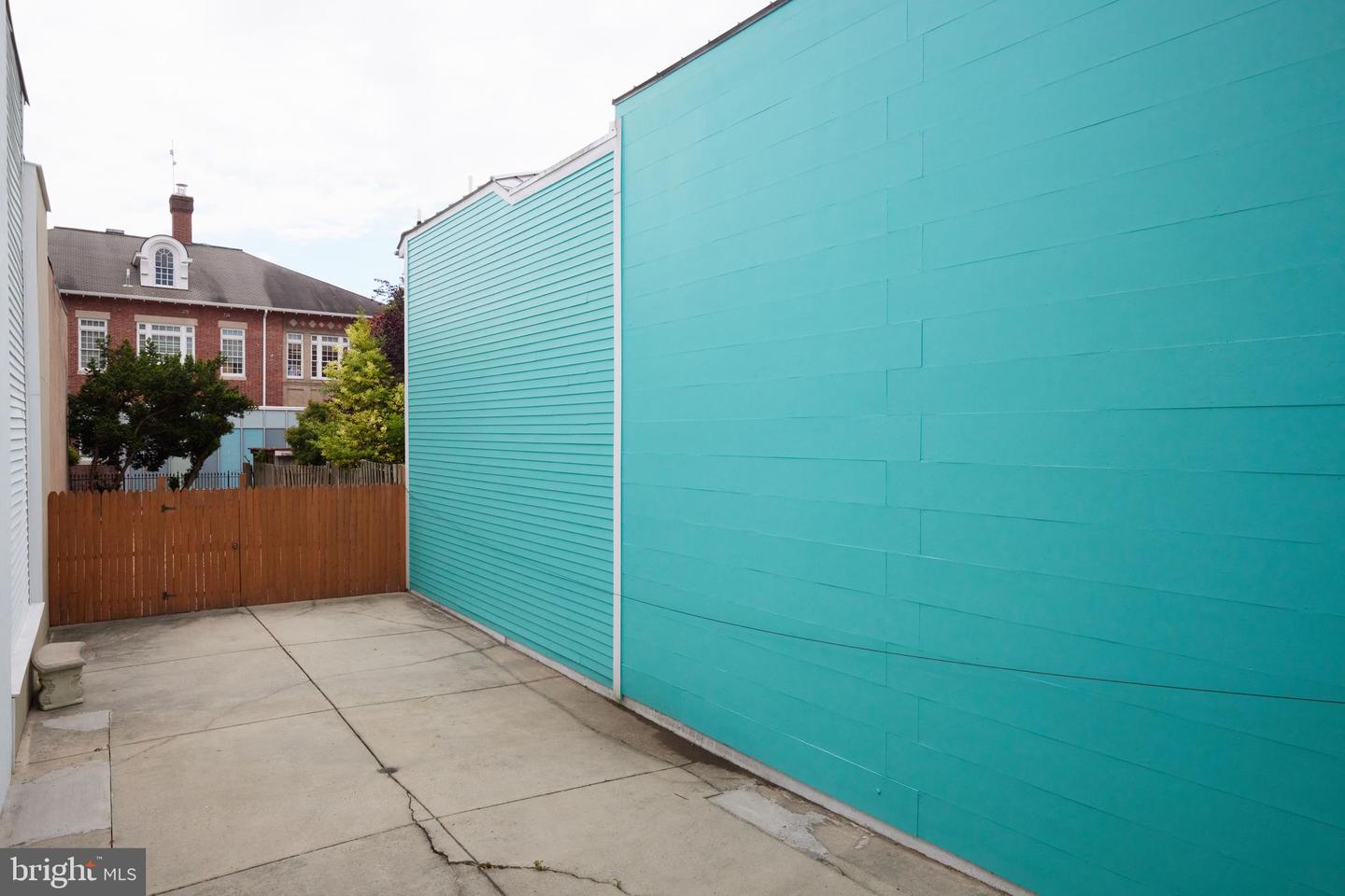 3238 P ST NW, WASHINGTON, District Of Columbia 20007, 4 Bedrooms Bedrooms, ,1 BathroomBathrooms,Residential,For sale,3238 P ST NW,DCDC2206364 MLS # DCDC2206364