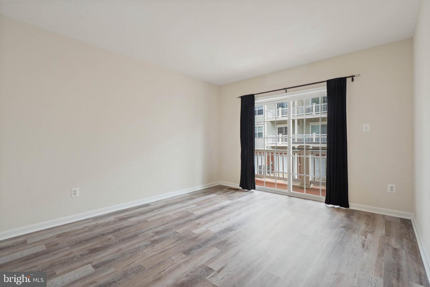 19278 HARLOW SQ, LEESBURG, Virginia 20176, 3 Bedrooms Bedrooms, ,2 BathroomsBathrooms,Residential,For sale,19278 HARLOW SQ,VALO2099906 MLS # VALO2099906