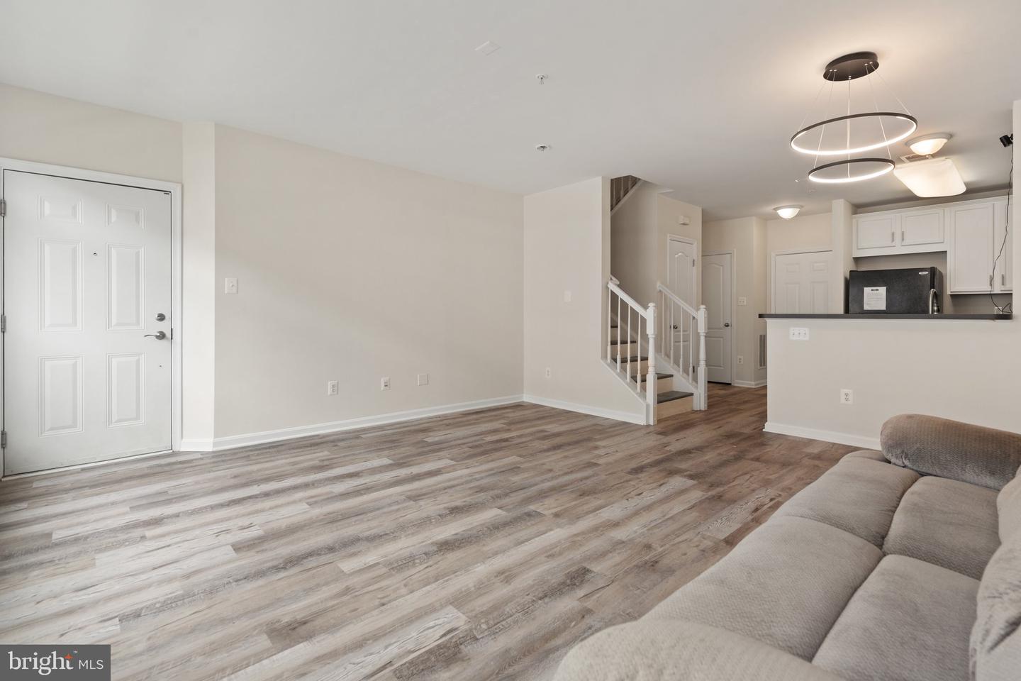 19278 HARLOW SQ, LEESBURG, Virginia 20176, 3 Bedrooms Bedrooms, ,2 BathroomsBathrooms,Residential,For sale,19278 HARLOW SQ,VALO2099906 MLS # VALO2099906