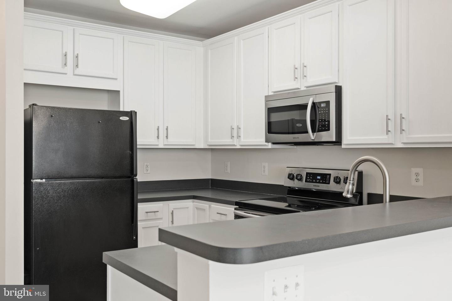 19278 HARLOW SQ, LEESBURG, Virginia 20176, 3 Bedrooms Bedrooms, ,2 BathroomsBathrooms,Residential,For sale,19278 HARLOW SQ,VALO2099906 MLS # VALO2099906