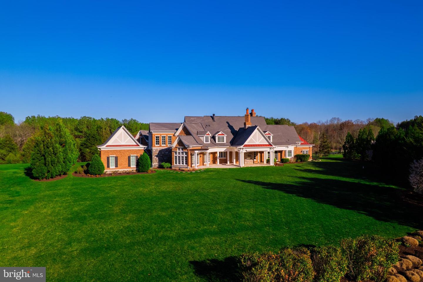 22577 CREIGHTON FARMS DR, LEESBURG, Virginia 20175, 5 Bedrooms Bedrooms, ,3 BathroomsBathrooms,Residential,For sale,22577 CREIGHTON FARMS DR,VALO2089520 MLS # VALO2089520