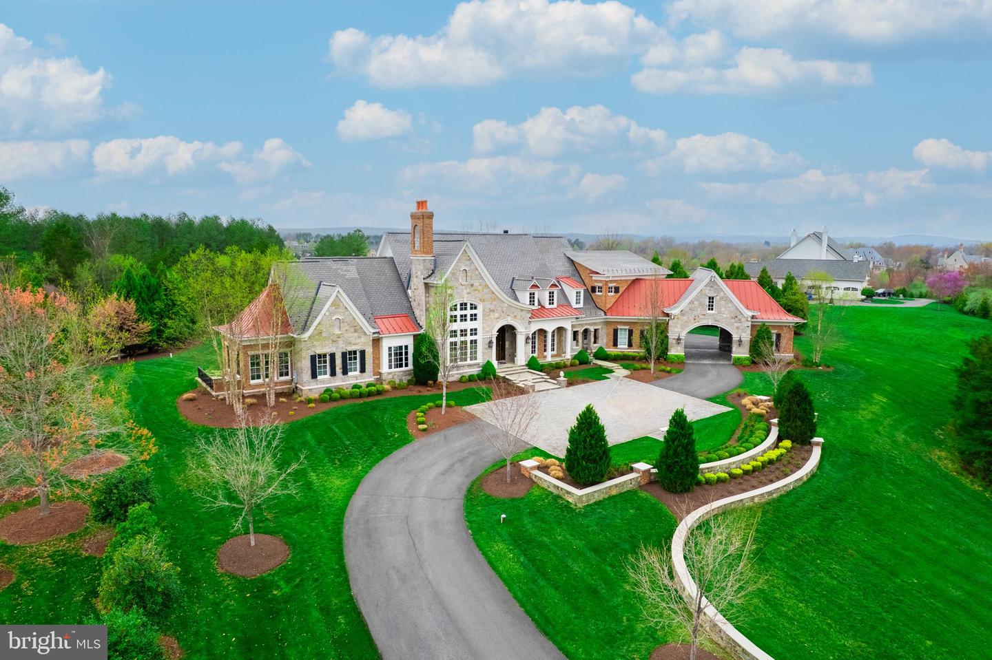 22577 CREIGHTON FARMS DR, LEESBURG, Virginia 20175, 5 Bedrooms Bedrooms, ,3 BathroomsBathrooms,Residential,For sale,22577 CREIGHTON FARMS DR,VALO2089520 MLS # VALO2089520
