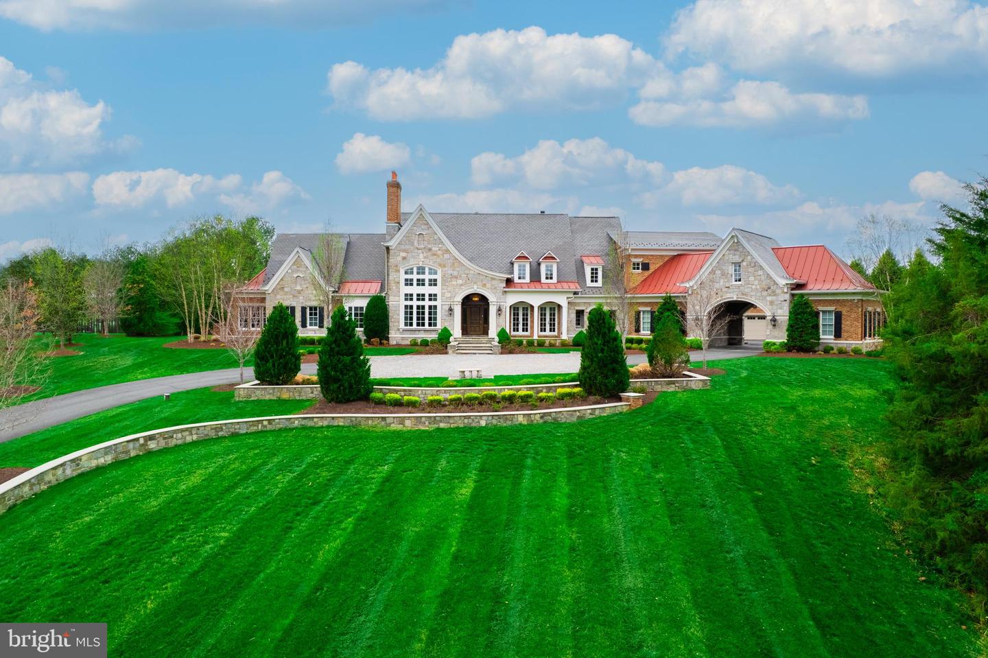 22577 CREIGHTON FARMS DR, LEESBURG, Virginia 20175, 5 Bedrooms Bedrooms, ,3 BathroomsBathrooms,Residential,For sale,22577 CREIGHTON FARMS DR,VALO2089520 MLS # VALO2089520