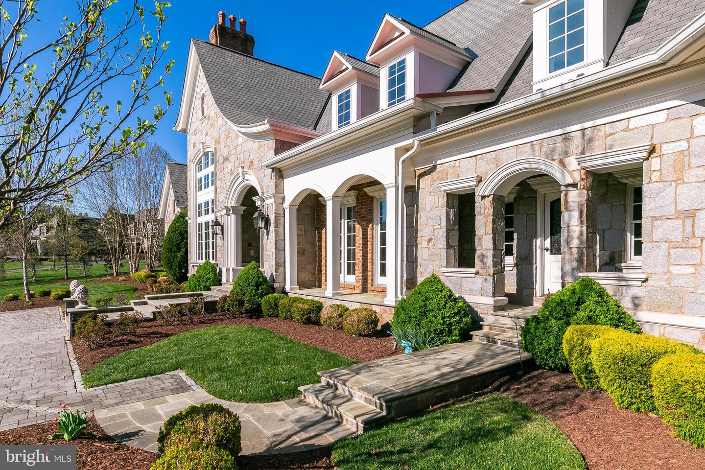 22577 CREIGHTON FARMS DR, LEESBURG, Virginia 20175, 5 Bedrooms Bedrooms, ,3 BathroomsBathrooms,Residential,For sale,22577 CREIGHTON FARMS DR,VALO2089520 MLS # VALO2089520