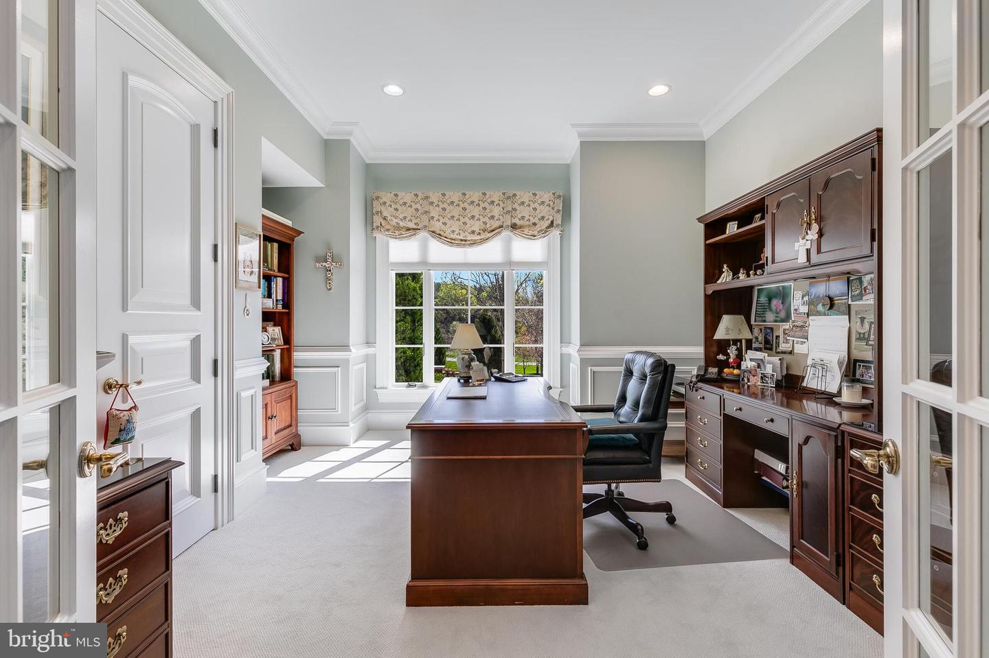 22577 CREIGHTON FARMS DR, LEESBURG, Virginia 20175, 5 Bedrooms Bedrooms, ,3 BathroomsBathrooms,Residential,For sale,22577 CREIGHTON FARMS DR,VALO2089520 MLS # VALO2089520