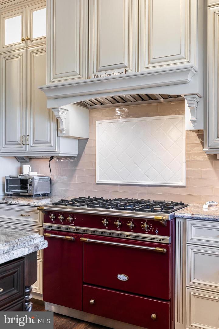 22577 CREIGHTON FARMS DR, LEESBURG, Virginia 20175, 5 Bedrooms Bedrooms, ,3 BathroomsBathrooms,Residential,For sale,22577 CREIGHTON FARMS DR,VALO2089520 MLS # VALO2089520