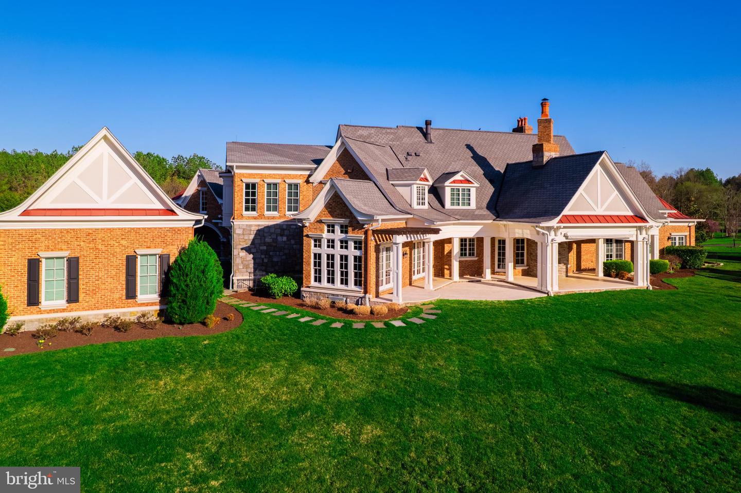 22577 CREIGHTON FARMS DR, LEESBURG, Virginia 20175, 5 Bedrooms Bedrooms, ,3 BathroomsBathrooms,Residential,For sale,22577 CREIGHTON FARMS DR,VALO2089520 MLS # VALO2089520