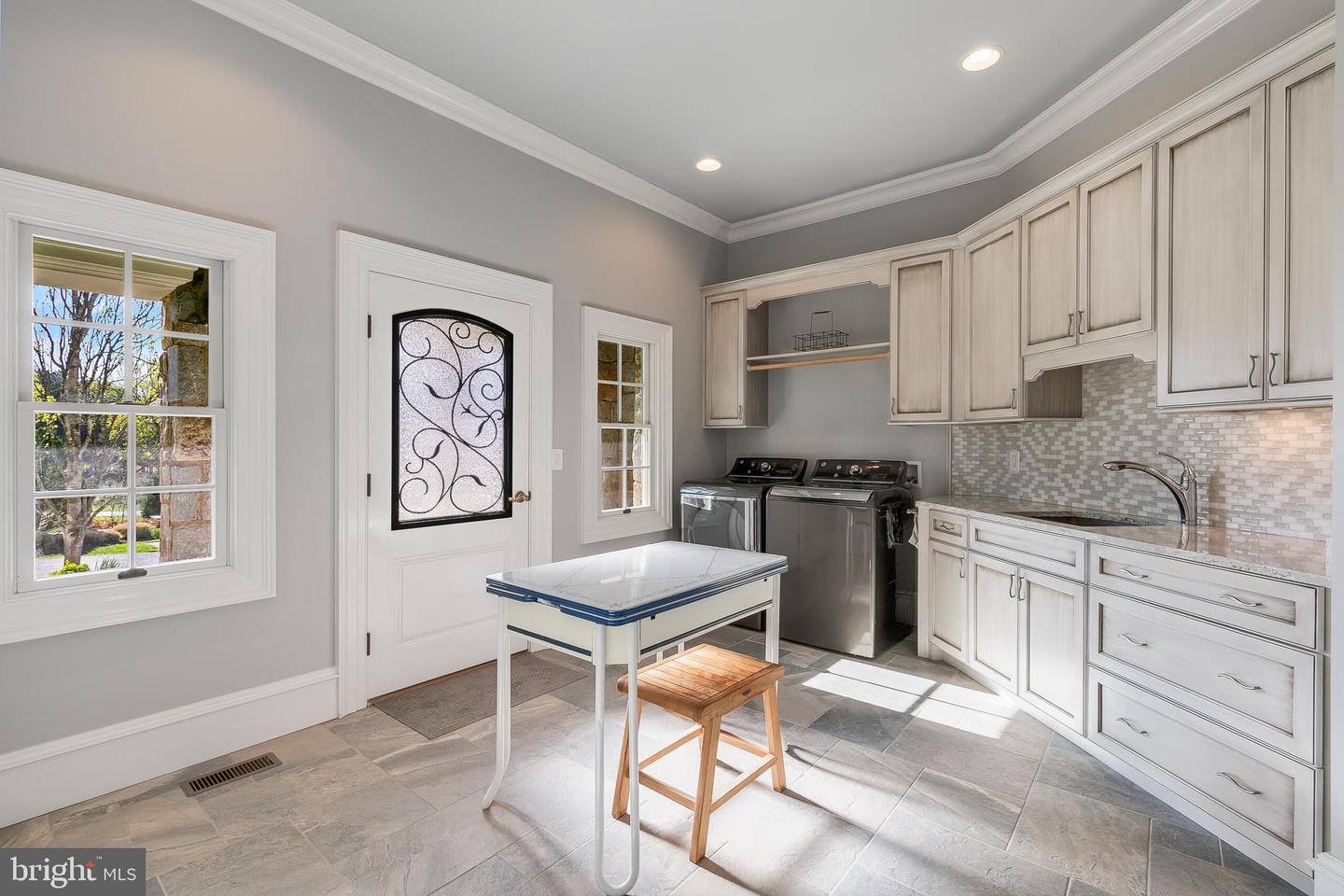 22577 CREIGHTON FARMS DR, LEESBURG, Virginia 20175, 5 Bedrooms Bedrooms, ,3 BathroomsBathrooms,Residential,For sale,22577 CREIGHTON FARMS DR,VALO2089520 MLS # VALO2089520