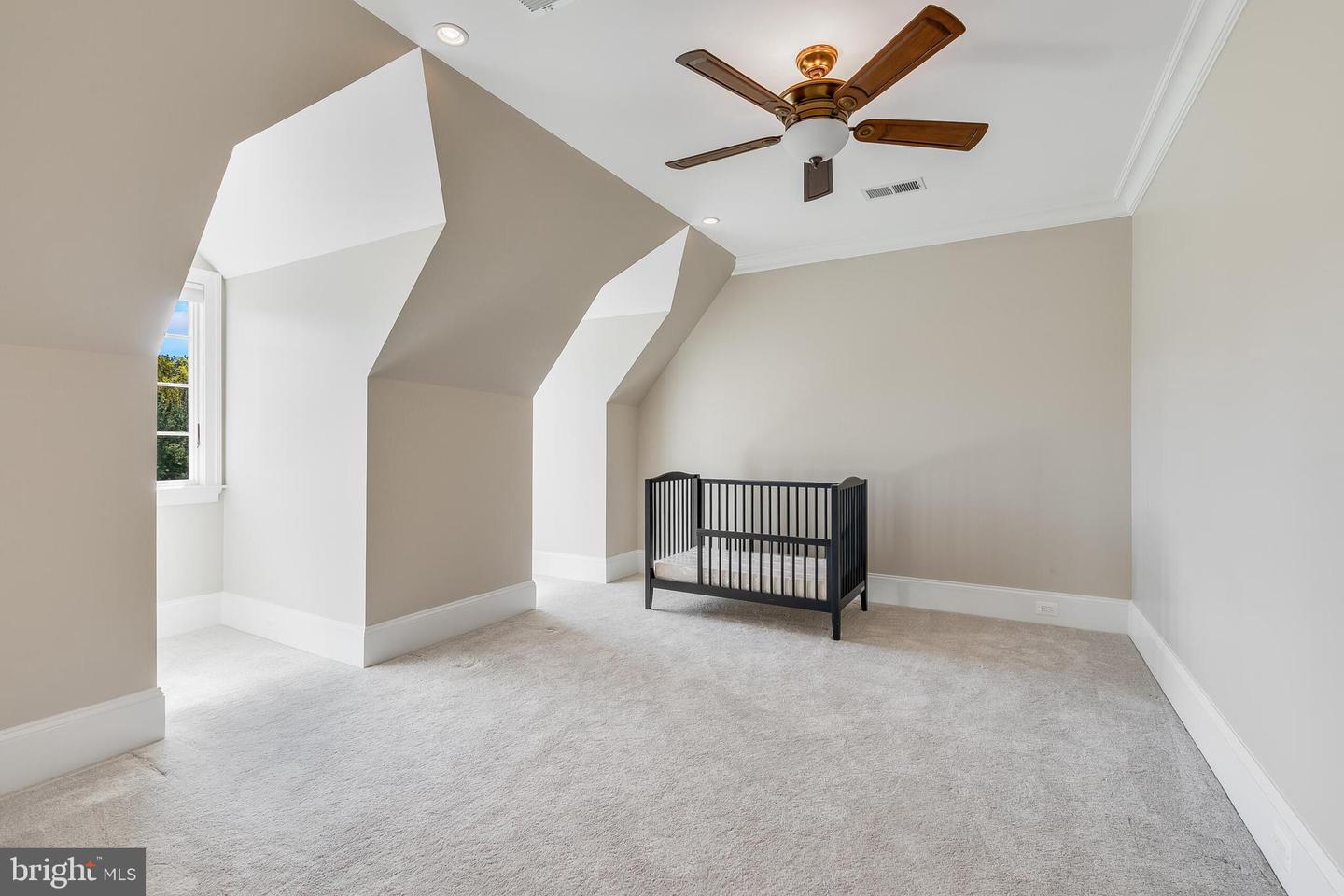 22577 CREIGHTON FARMS DR, LEESBURG, Virginia 20175, 5 Bedrooms Bedrooms, ,3 BathroomsBathrooms,Residential,For sale,22577 CREIGHTON FARMS DR,VALO2089520 MLS # VALO2089520