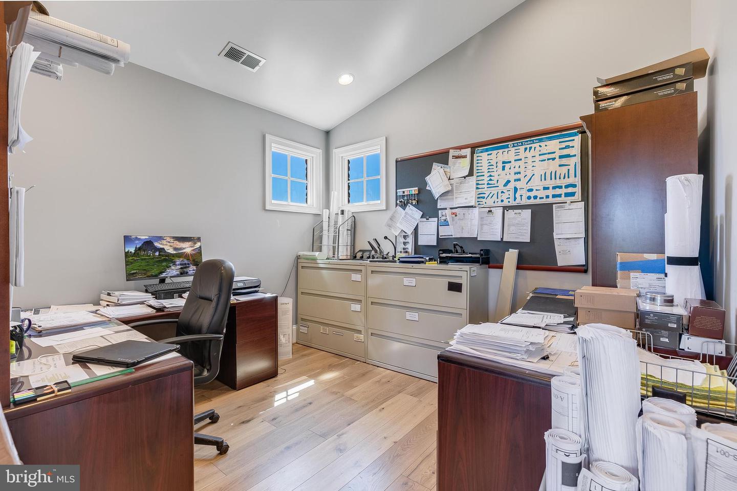 22577 CREIGHTON FARMS DR, LEESBURG, Virginia 20175, 5 Bedrooms Bedrooms, ,3 BathroomsBathrooms,Residential,For sale,22577 CREIGHTON FARMS DR,VALO2089520 MLS # VALO2089520