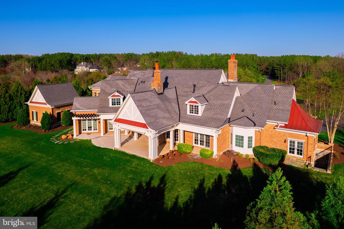 22577 CREIGHTON FARMS DR, LEESBURG, Virginia 20175, 5 Bedrooms Bedrooms, ,3 BathroomsBathrooms,Residential,For sale,22577 CREIGHTON FARMS DR,VALO2089520 MLS # VALO2089520