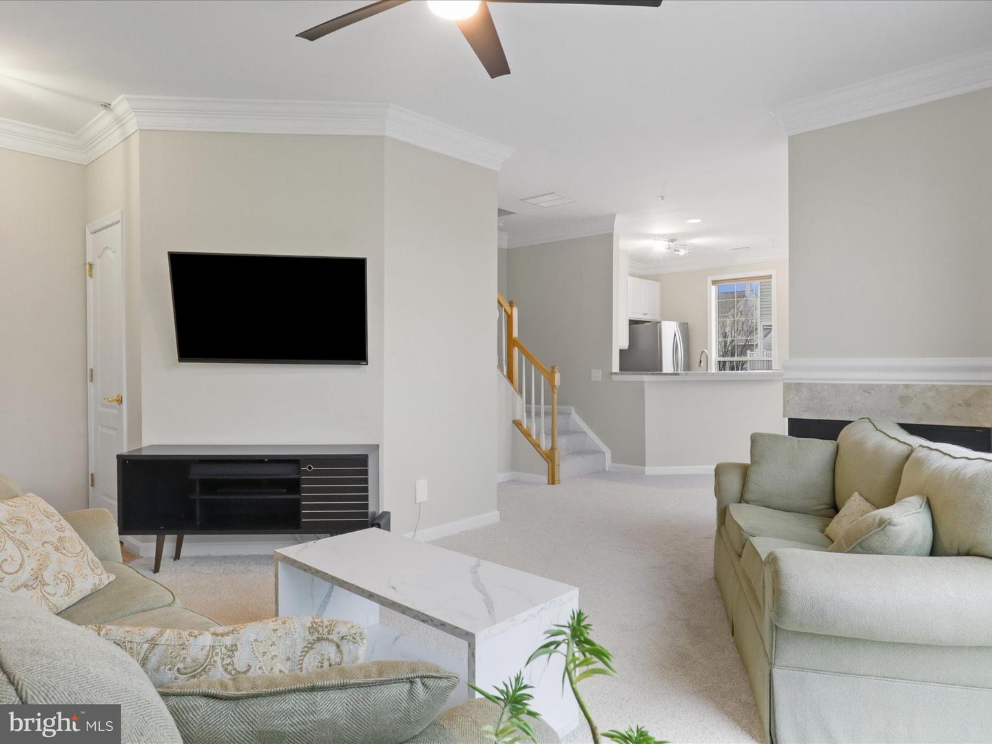 1909 KENWOOD AVE #303, ALEXANDRIA, Virginia 22302, 2 Bedrooms Bedrooms, ,2 BathroomsBathrooms,Residential,For sale,1909 KENWOOD AVE #303,VAAX2043868 MLS # VAAX2043868