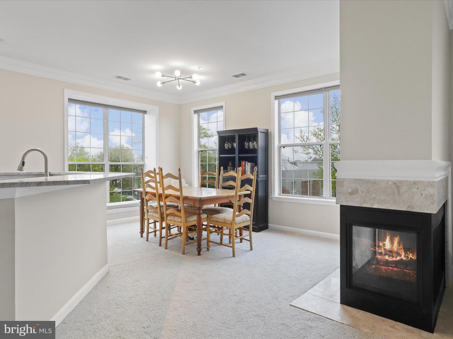 1909 KENWOOD AVE #303, ALEXANDRIA, Virginia 22302, 2 Bedrooms Bedrooms, ,2 BathroomsBathrooms,Residential,For sale,1909 KENWOOD AVE #303,VAAX2043868 MLS # VAAX2043868