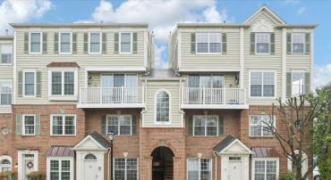 1909 KENWOOD AVE #303, ALEXANDRIA, Virginia 22302, 2 Bedrooms Bedrooms, ,2 BathroomsBathrooms,Residential,For sale,1909 KENWOOD AVE #303,VAAX2043868 MLS # VAAX2043868