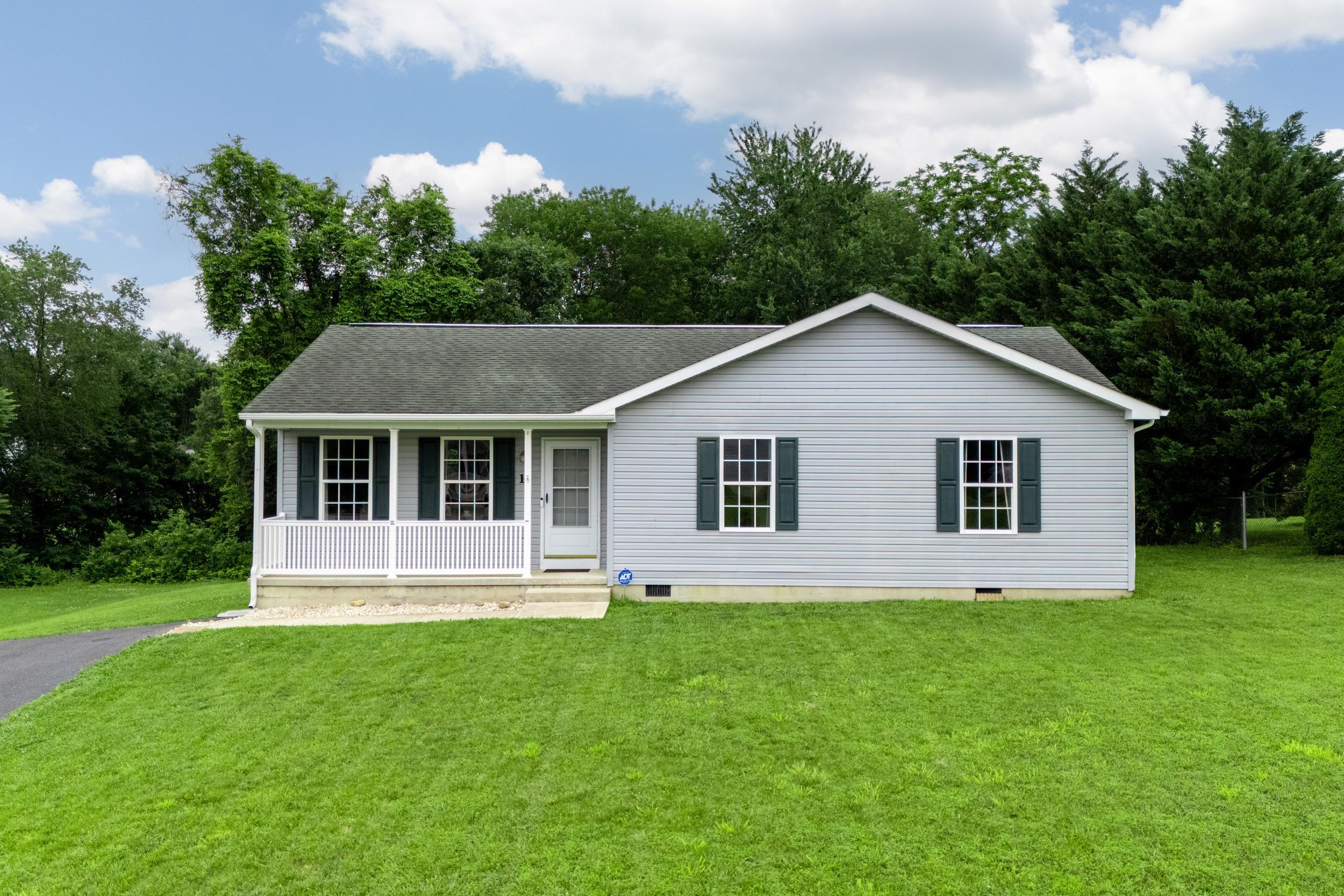 14 AUBURN DR, GROTTOES, Virginia 24441, 3 Bedrooms Bedrooms, ,2 BathroomsBathrooms,Residential,14 Auburn Dr, Grottoes, VA 24441,14 AUBURN DR,665864 MLS # 665864