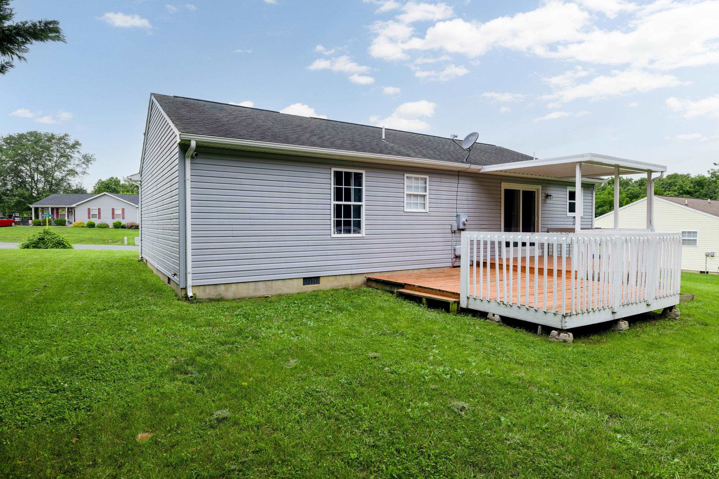 14 AUBURN DR, GROTTOES, Virginia 24441, 3 Bedrooms Bedrooms, ,2 BathroomsBathrooms,Residential,14 Auburn Dr, Grottoes, VA 24441,14 AUBURN DR,665864 MLS # 665864